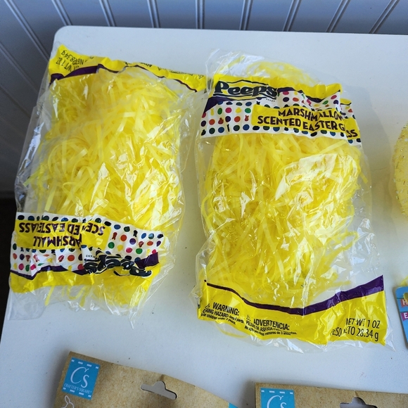 Colorful Easter Party Supplies Set - Picture 6 of 9